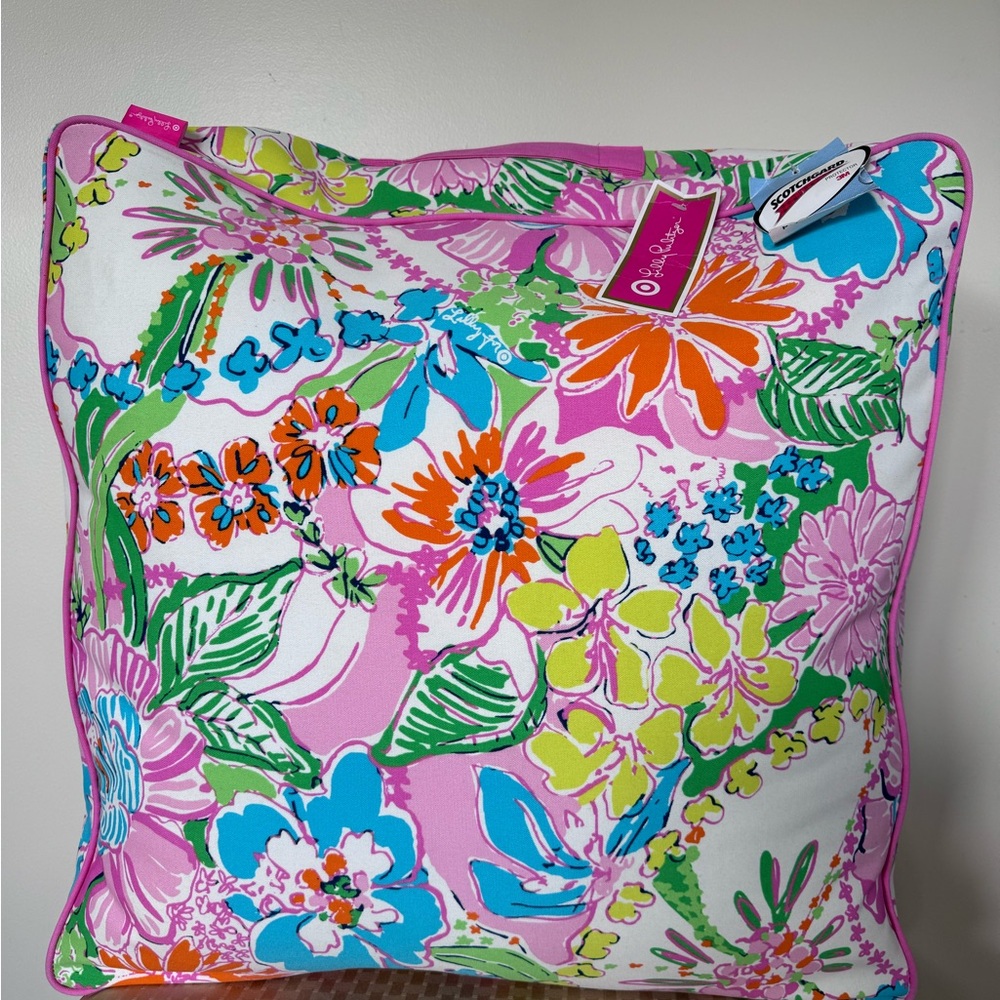 NEW Lilly Pulitzer Target Nosey Posey Floral Indoor Outdoor Floor Cushion Pillow